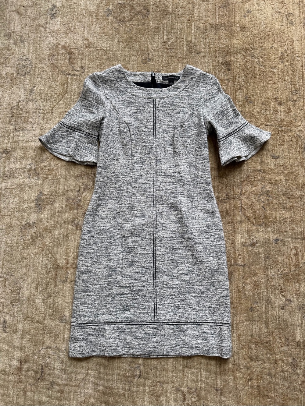 Banana Republic Stretchy Gray Knit Midi Dress with Ruffle Sleeves